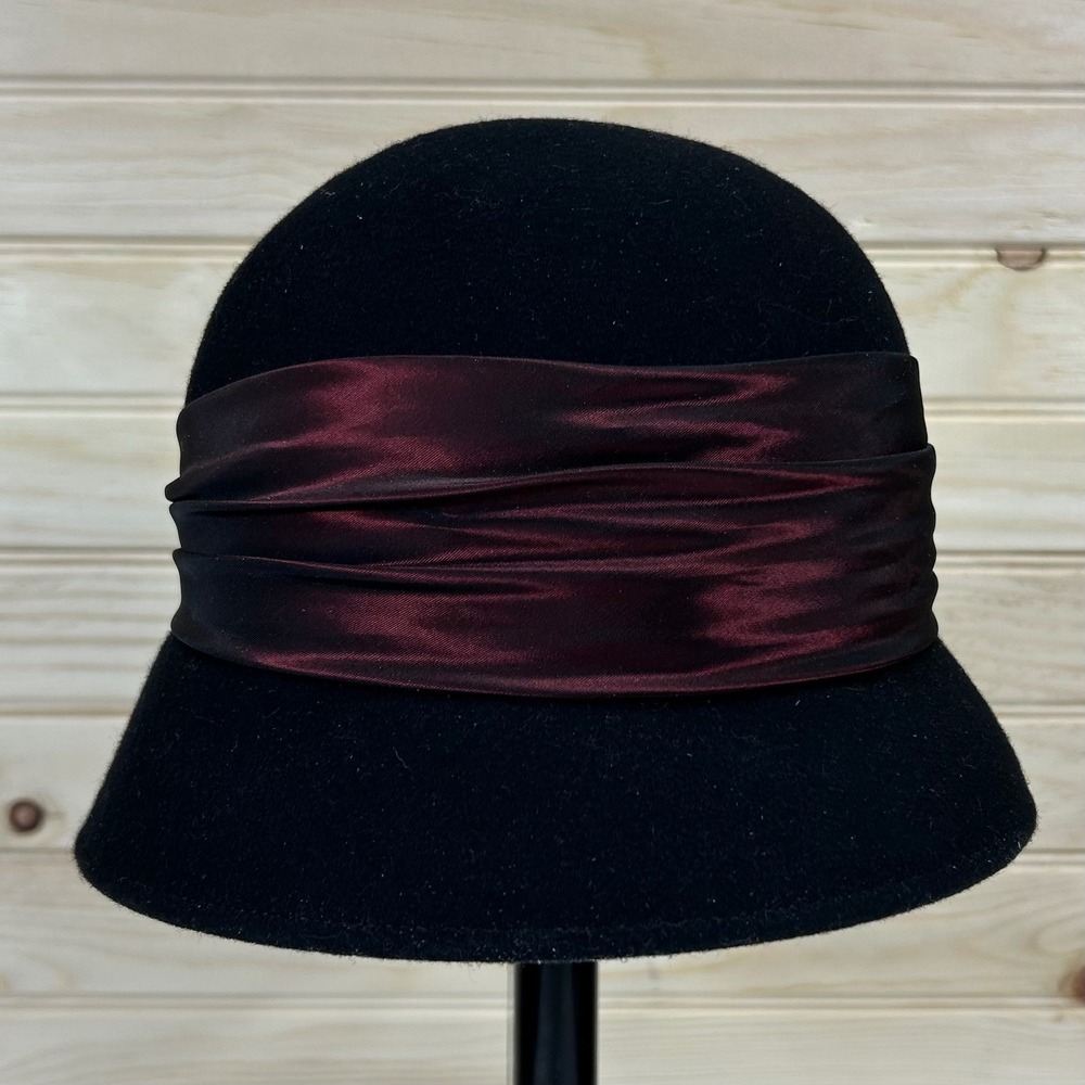 Laura Ashley Black Wool Cloche Hat Burgundy Bow Vintage Made in Great Britain - Picture 4 of 6